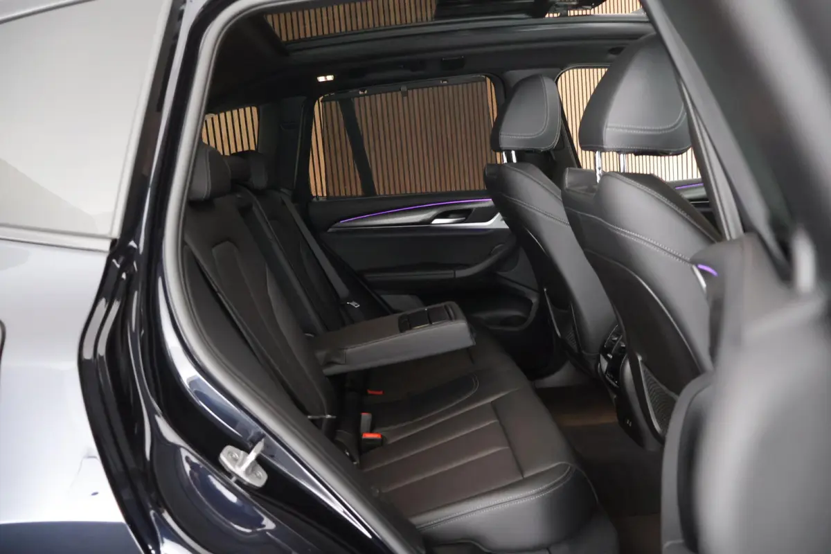 xDrive30e 292pk High Executive M Sport Camera Leder Panoramadak Stoelverwarming Navigatie