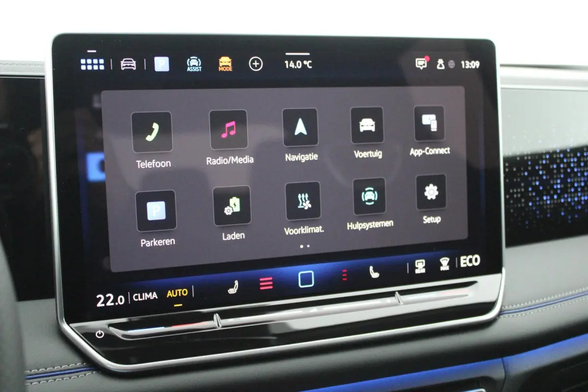 1.5 272pk eHybrid R-Line Edition Trekhaak Camera Keyless Massage Virtual Cockpit Panoramadak Carplay