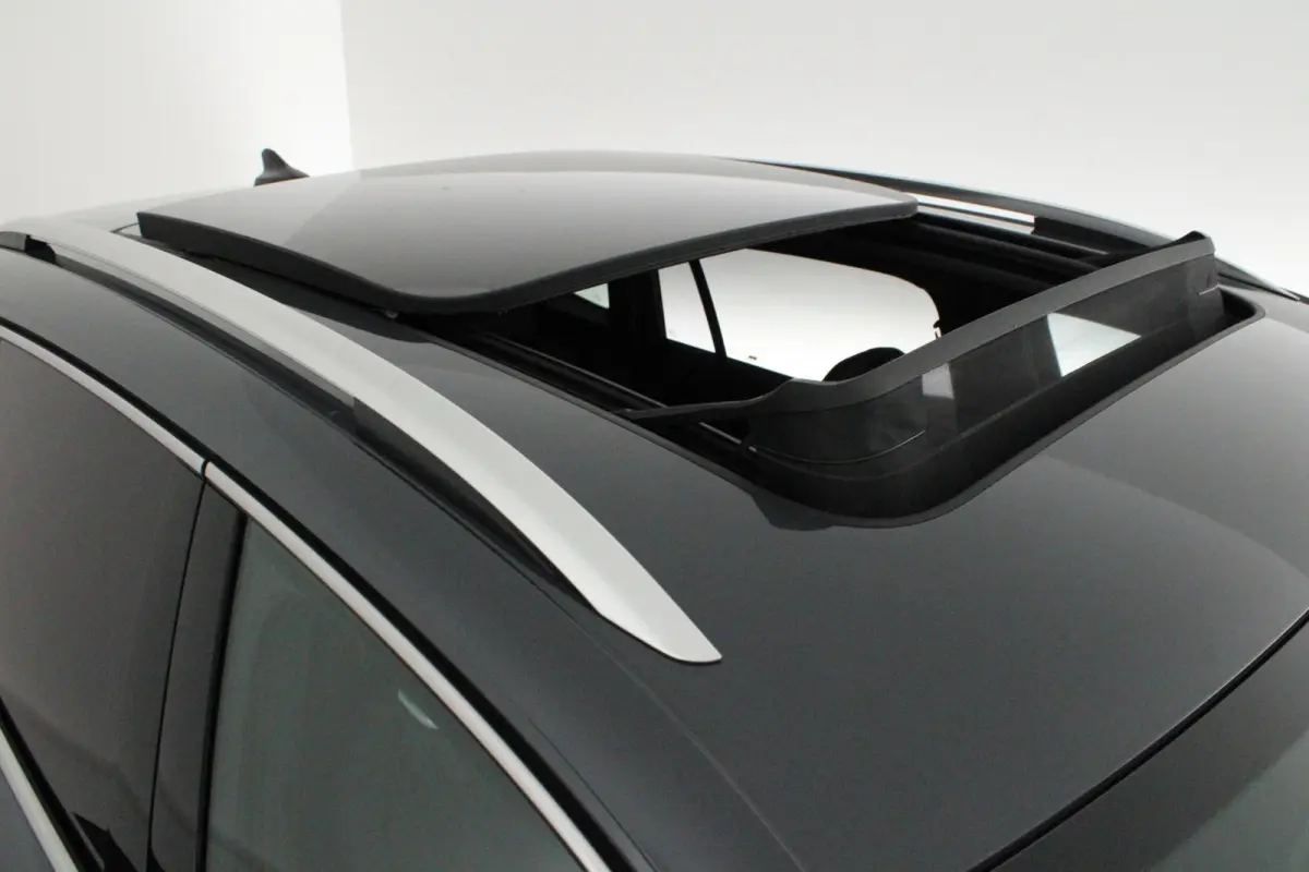 1.5 272pk eHybrid R-Line Edition Trekhaak Camera Keyless Massage Virtual Cockpit Panoramadak Carplay