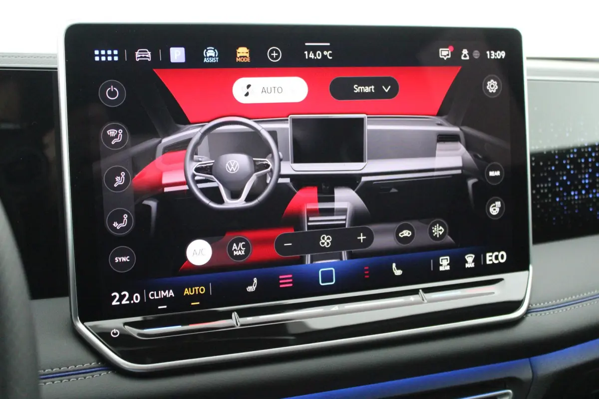 1.5 272pk eHybrid R-Line Edition Trekhaak Camera Keyless Massage Virtual Cockpit Panoramadak Carplay