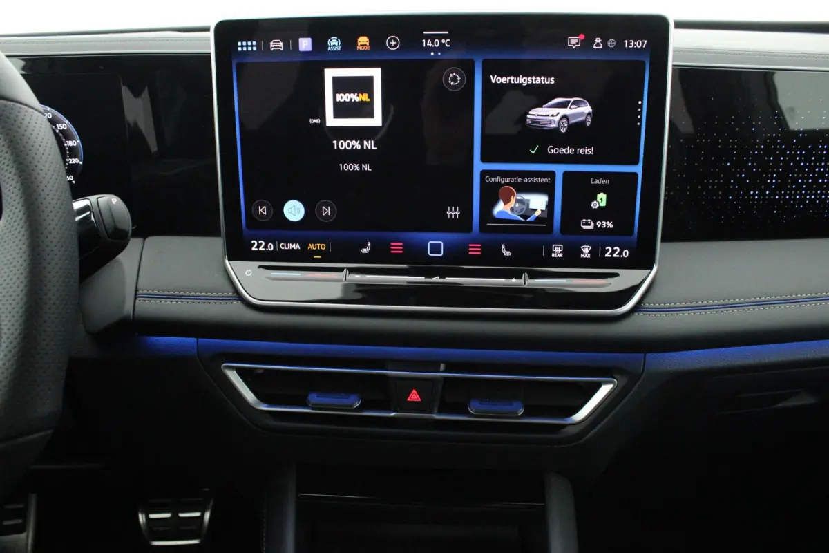 1.5 272pk eHybrid R-Line Edition Trekhaak Camera Keyless Massage Virtual Cockpit Panoramadak Carplay