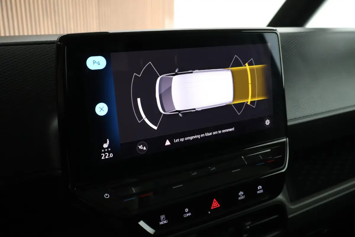 77 kWh 204pk SOH 98% Trekhaak Navigatie Stoelverwarming Adaptive Cruise Control Bijrijdersbank Climate control