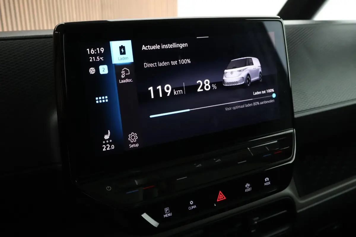 77 kWh 204pk SOH 98% Trekhaak Navigatie Stoelverwarming Adaptive Cruise Control Bijrijdersbank Climate control