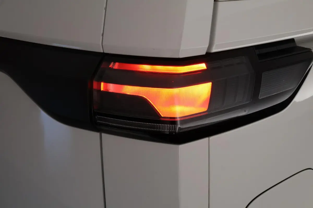 77 kWh 204pk SOH 98% Trekhaak Navigatie Stoelverwarming Adaptive Cruise Control Bijrijdersbank Climate control