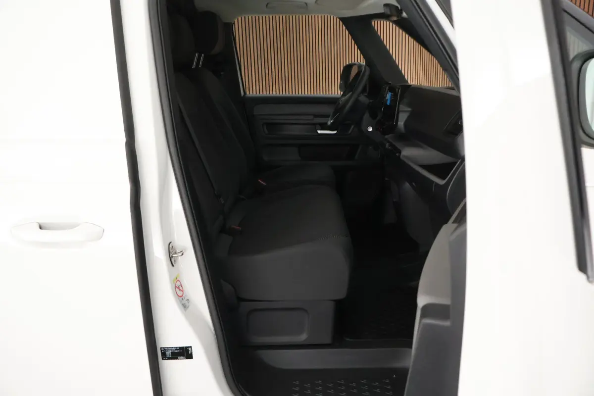 77 kWh 204pk SOH 98% Trekhaak Navigatie Stoelverwarming Adaptive Cruise Control Bijrijdersbank Climate control