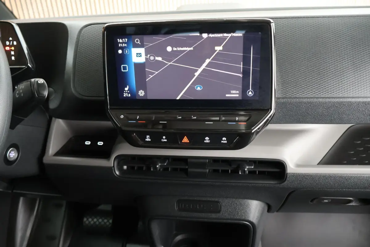 77 kWh 204pk SOH 98% Trekhaak Navigatie Stoelverwarming Adaptive Cruise Control Bijrijdersbank Climate control
