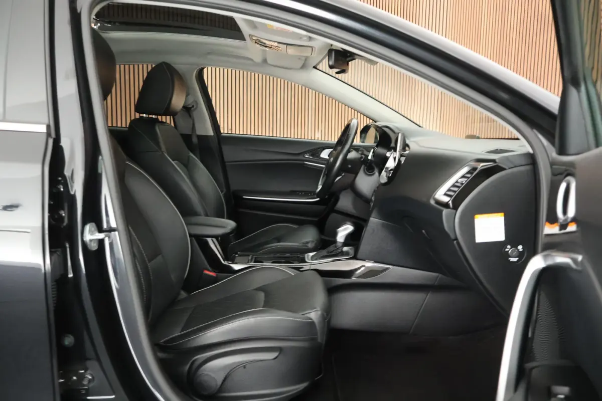1.6 GDi PHEV ExecutiveLine Trekhaak Panoramadak Leder Camera Stoelkoeling+verwarming Keyless Navigatie
