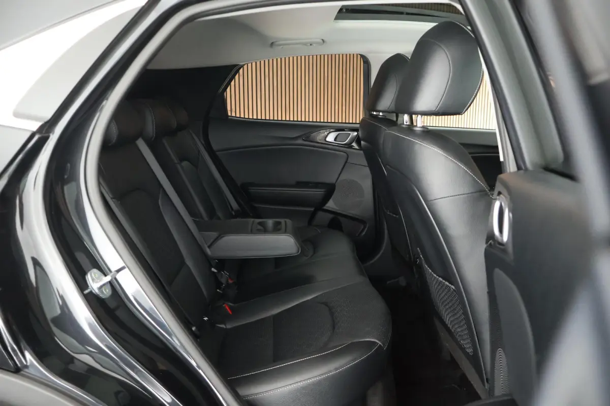 1.6 GDi PHEV ExecutiveLine Trekhaak Panoramadak Leder Camera Stoelkoeling+verwarming Keyless Navigatie
