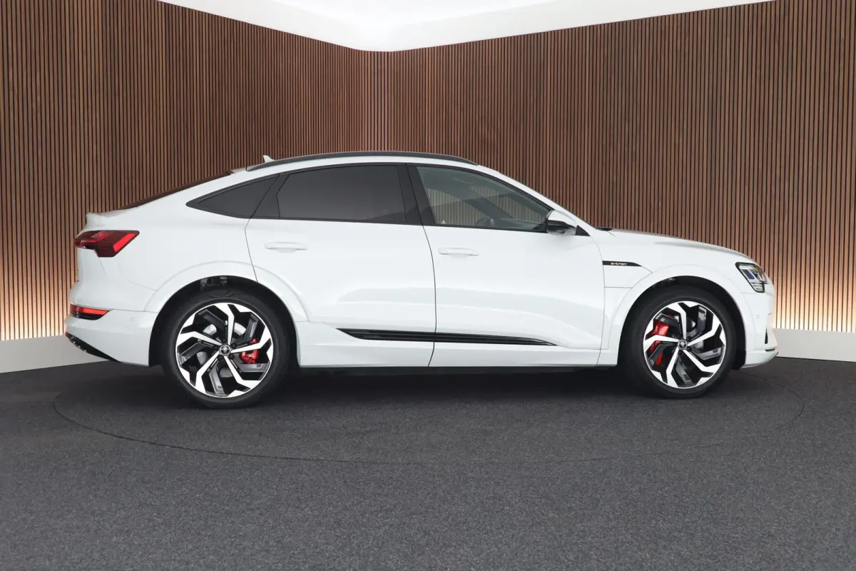 55 408pk quattro S edition 95 kWh SOH 91% Luchtvering 360Camera Nachtzicht Keyless Adaptive cruise