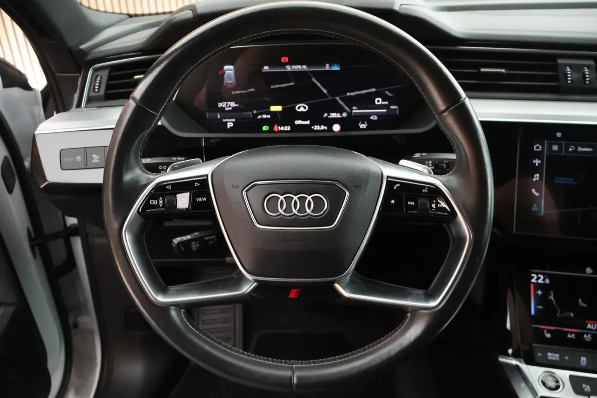 55 408pk quattro S edition 95 kWh SOH 91% Luchtvering 360Camera Nachtzicht Keyless Adaptive cruise