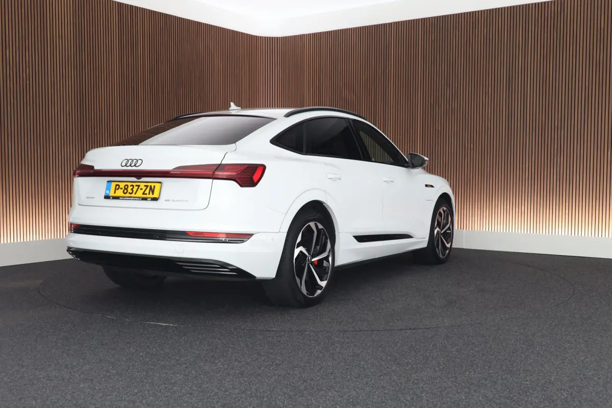 55 408pk quattro S edition 95 kWh SOH 91% Luchtvering 360Camera Nachtzicht Keyless Adaptive cruise