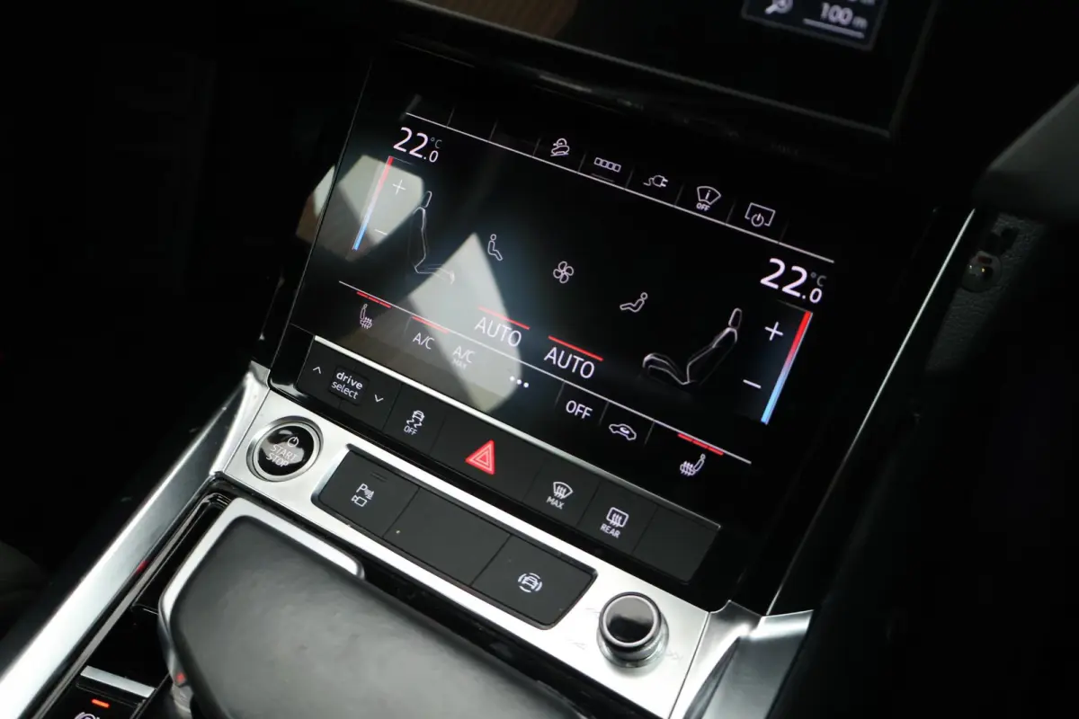55 408pk quattro S edition 95 kWh SOH 91% Luchtvering 360Camera Nachtzicht Keyless Adaptive cruise