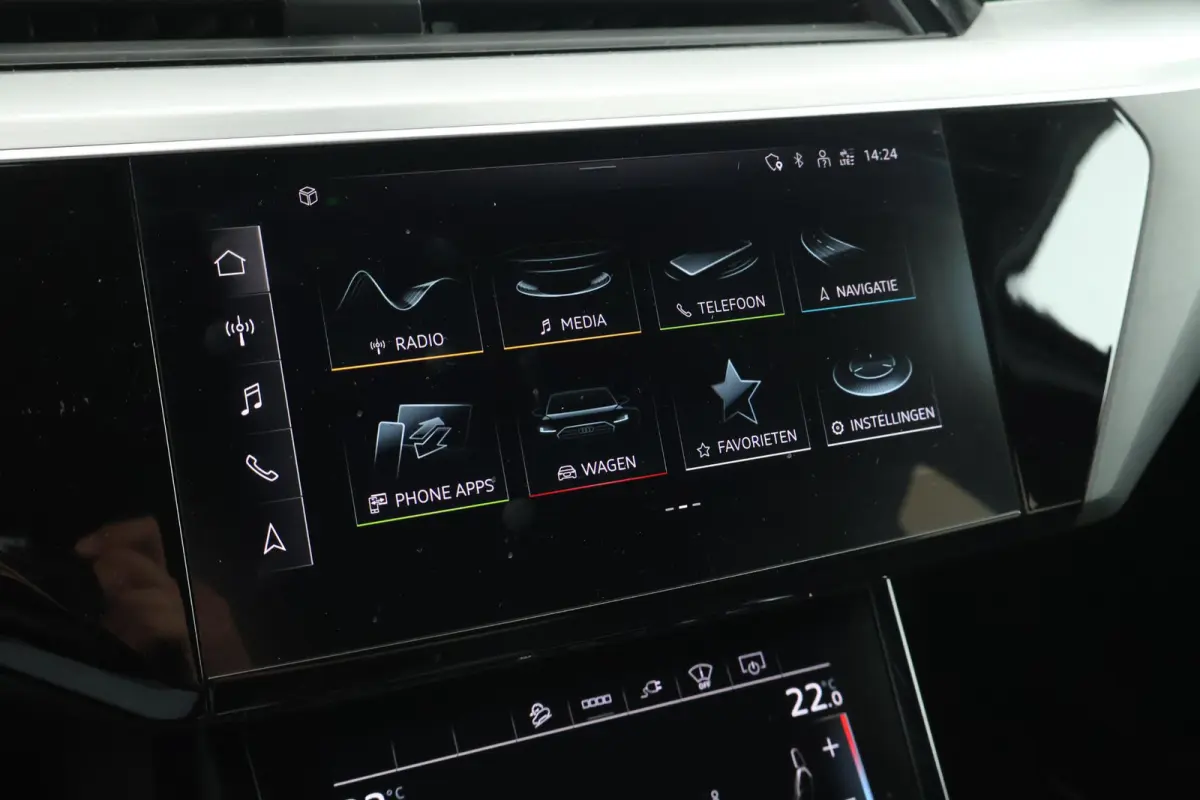 55 408pk quattro S edition 95 kWh SOH 91% Luchtvering 360Camera Nachtzicht Keyless Adaptive cruise