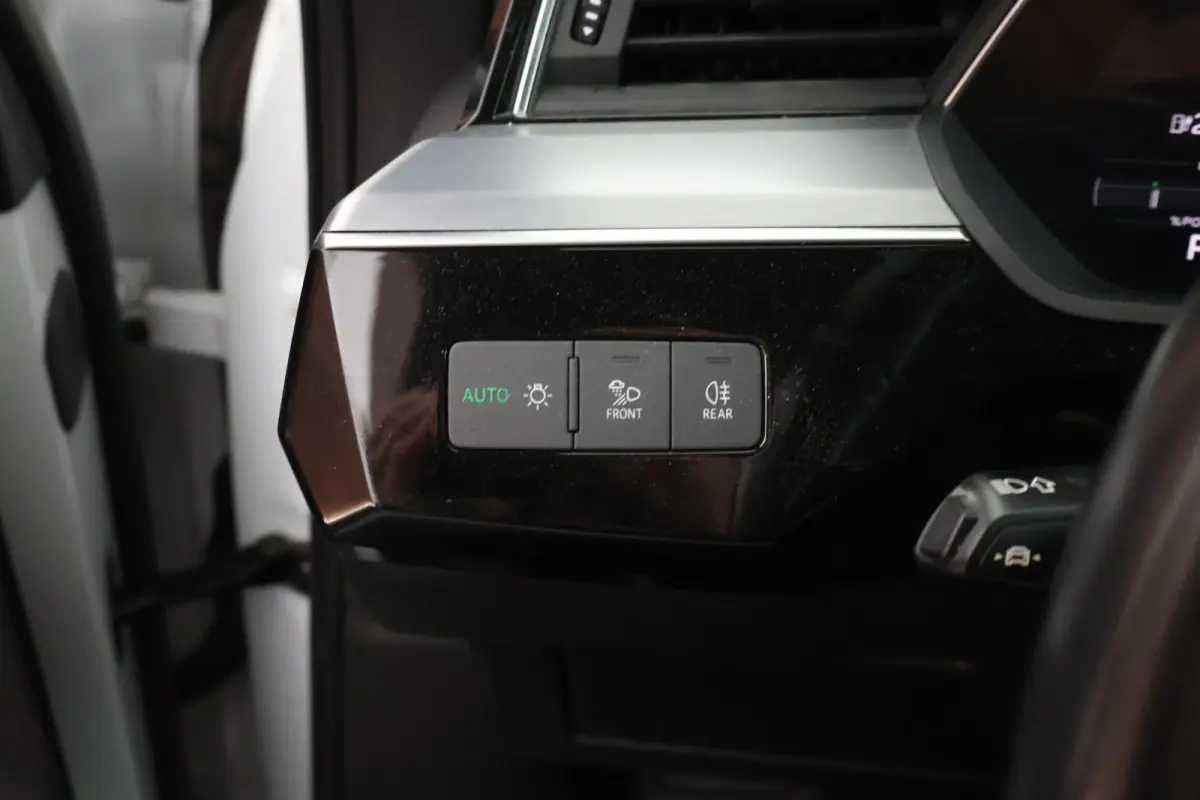 55 408pk quattro S edition 95 kWh SOH 91% Luchtvering 360Camera Nachtzicht Keyless Adaptive cruise