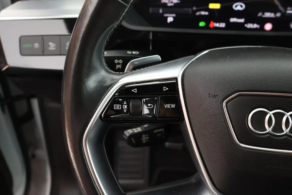 55 408pk quattro S edition 95 kWh SOH 91% Luchtvering 360Camera Nachtzicht Keyless Adaptive cruise