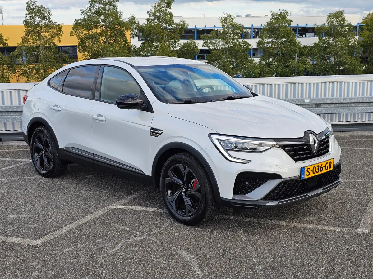 1.6 E-Tech Hybrid 145 R.S. Line Trekhaak | Adaptive Cruise Control | Android Auto/Apple Carplay | Stoel en Stuur Verwarming