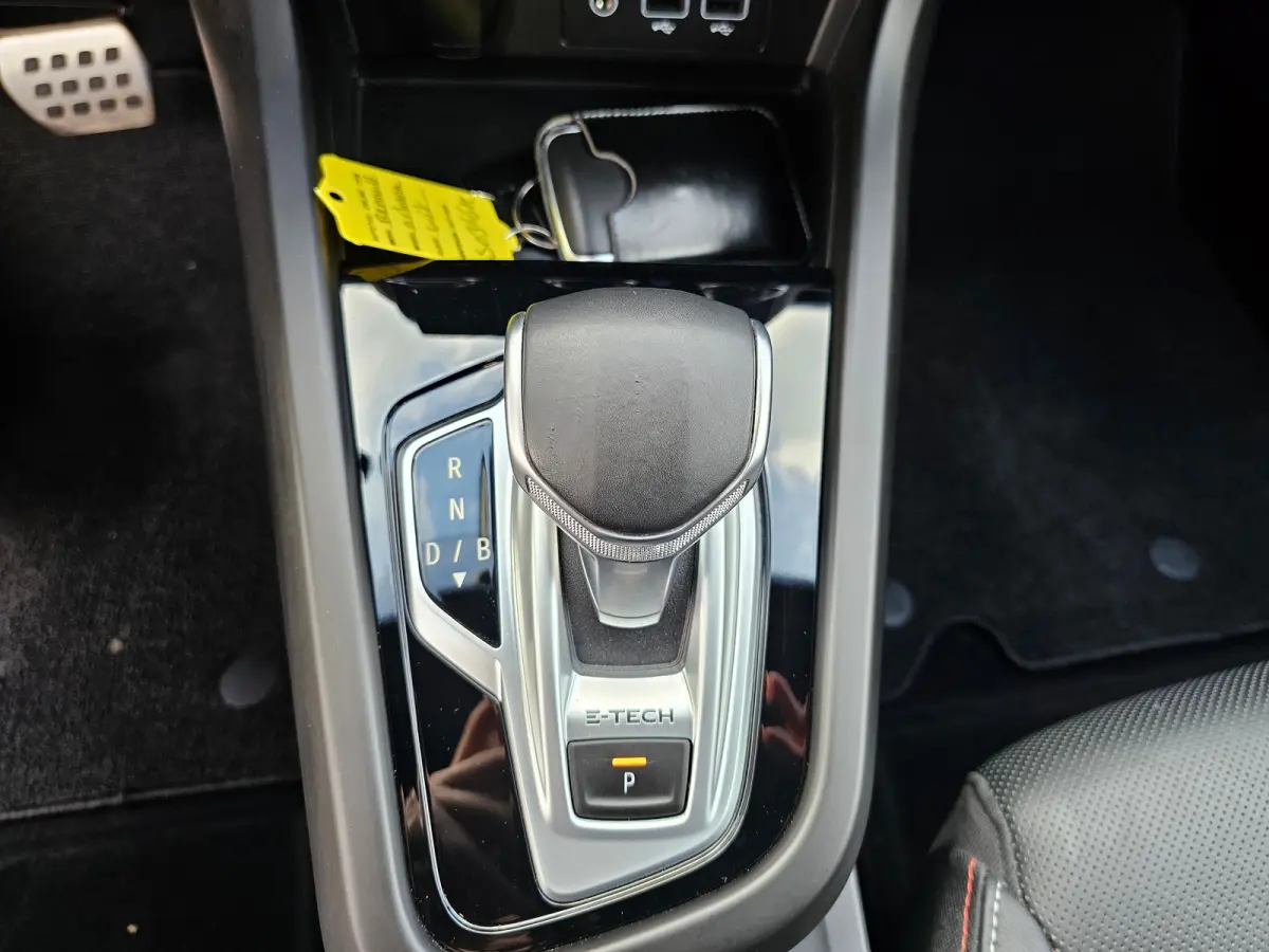 1.6 E-Tech Hybrid 145 R.S. Line Trekhaak | Adaptive Cruise Control | Android Auto/Apple Carplay | Stoel en Stuur Verwarming