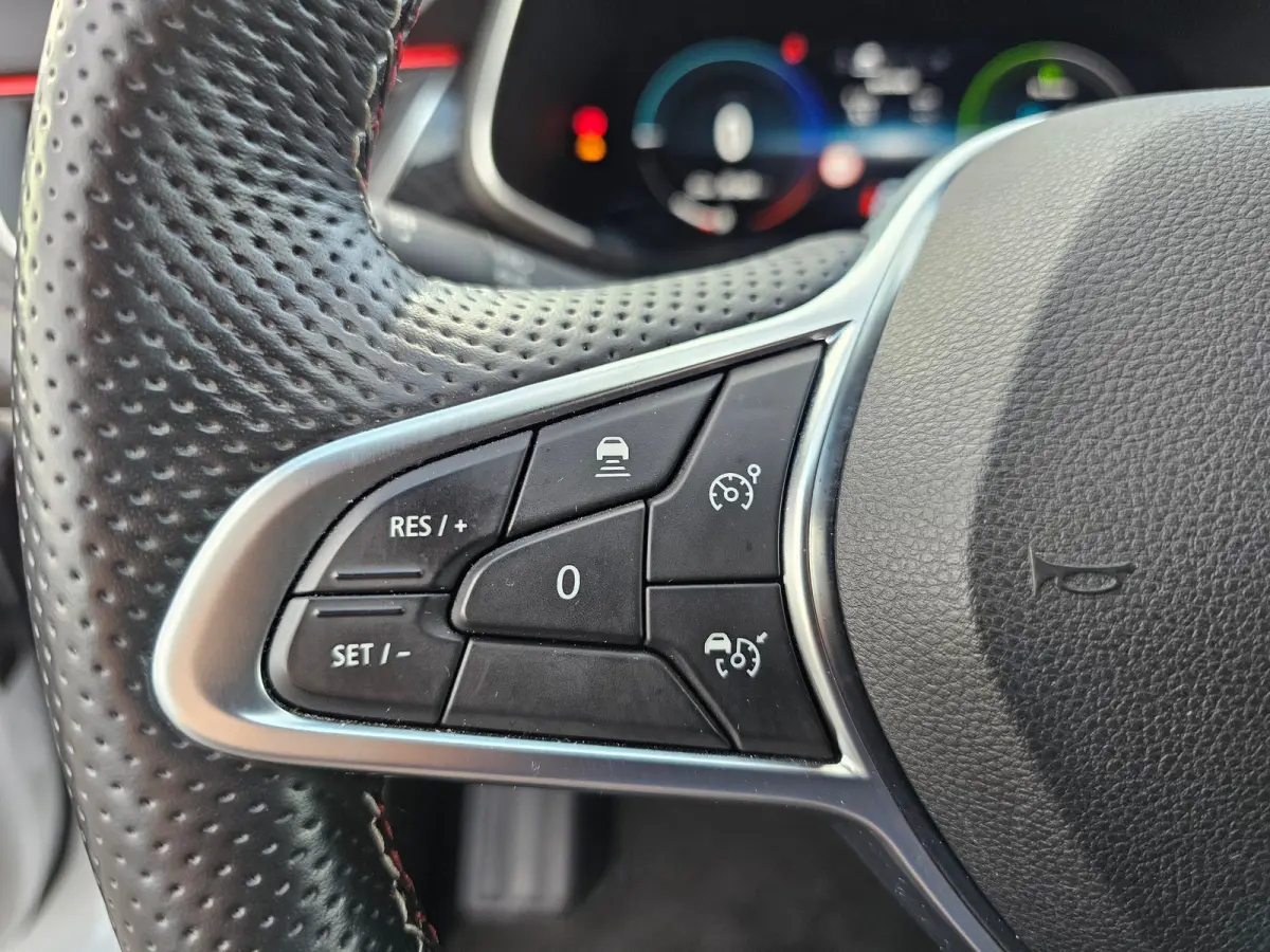 1.6 E-Tech Hybrid 145 R.S. Line Trekhaak | Adaptive Cruise Control | Android Auto/Apple Carplay | Stoel en Stuur Verwarming