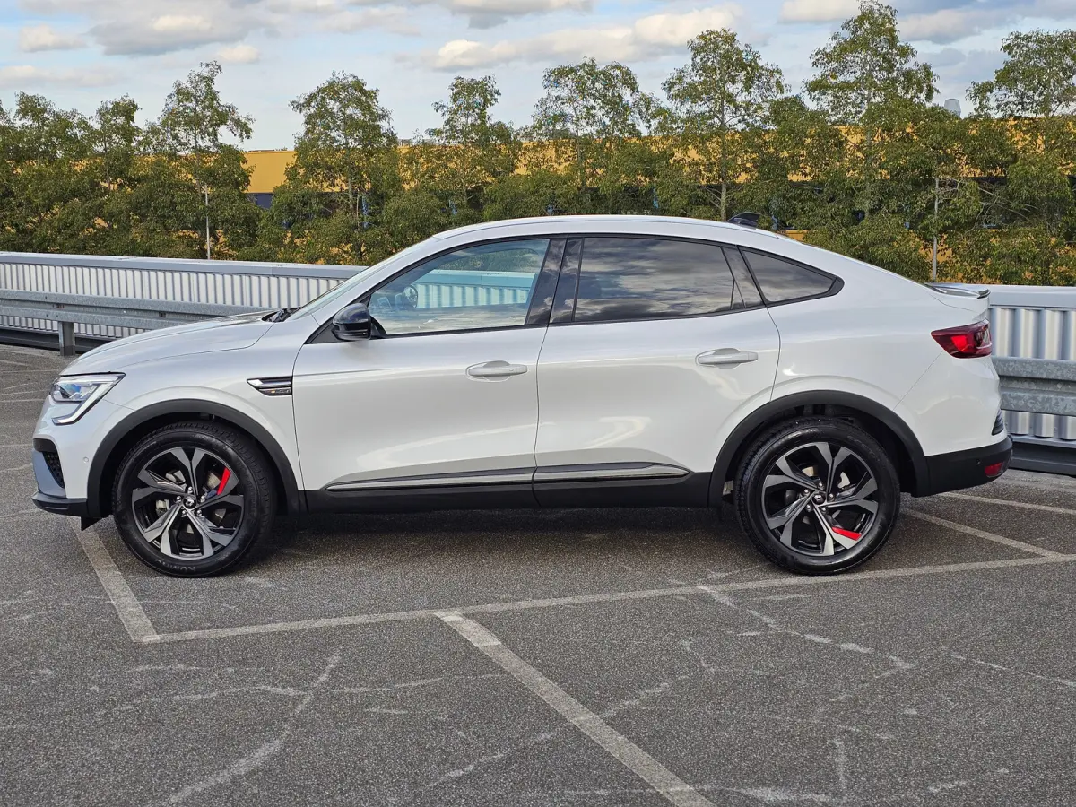 1.6 E-Tech Hybrid 145 R.S. Line Trekhaak | Adaptive Cruise Control | Android Auto/Apple Carplay | Stoel en Stuur Verwarming