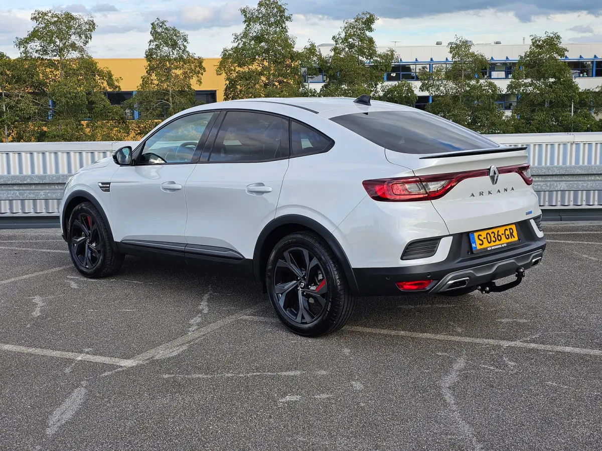 1.6 E-Tech Hybrid 145 R.S. Line Trekhaak | Adaptive Cruise Control | Android Auto/Apple Carplay | Stoel en Stuur Verwarming