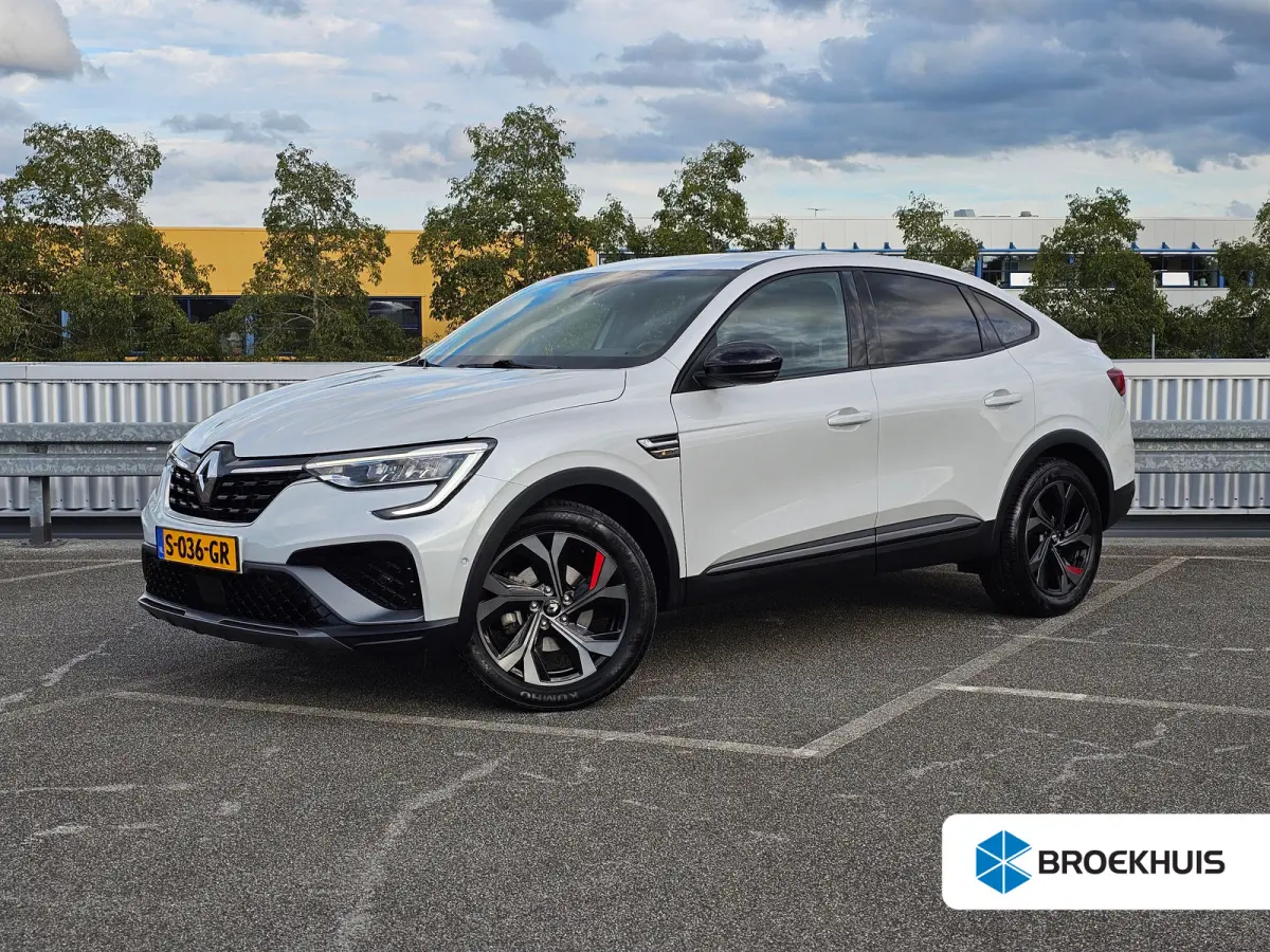 1.6 E-Tech Hybrid 145 R.S. Line Trekhaak | Adaptive Cruise Control | Android Auto/Apple Carplay | Stoel en Stuur Verwarming