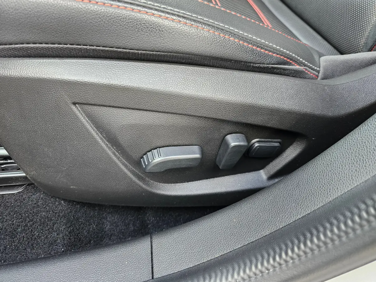 1.6 E-Tech Hybrid 145 R.S. Line Trekhaak | Adaptive Cruise Control | Android Auto/Apple Carplay | Stoel en Stuur Verwarming