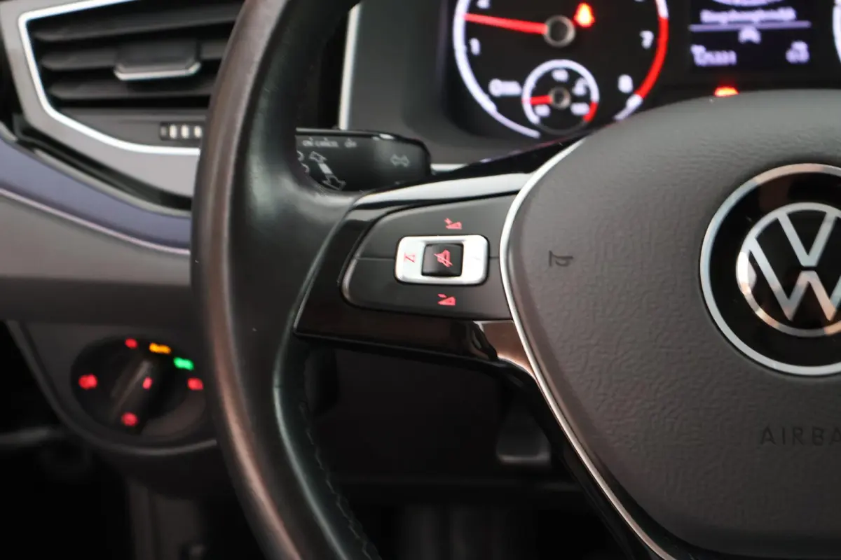 1.0 TSI 95pk Comfortline Climate Control Parkeersensoren Navigatie Stoelverwarming