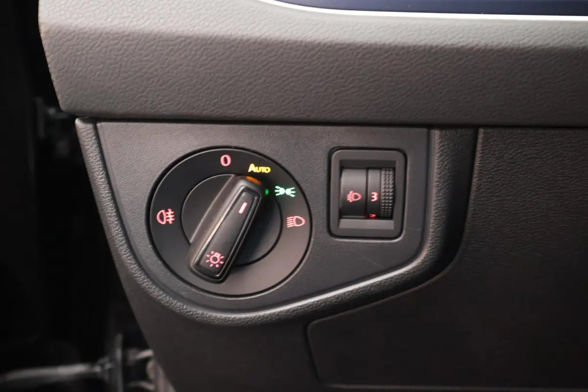 1.0 TSI 95pk Comfortline Climate Control Parkeersensoren Navigatie Stoelverwarming