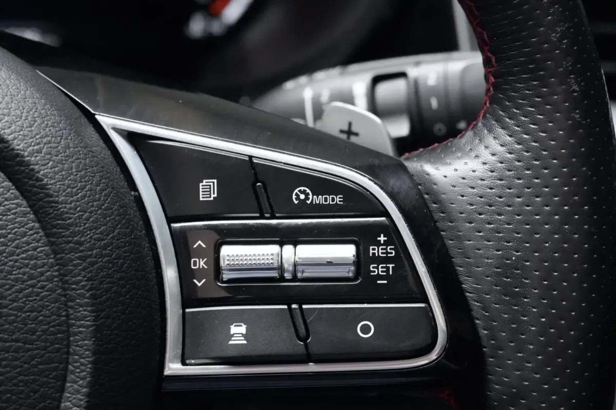 1.6 T-GDI GT PlusLine Automaat 204 PK | Pano-dak | CarPlay | Acc | Led | Camera | Stuur + Stoelverwarming | Pdc | JBL | Memory | Keyless |