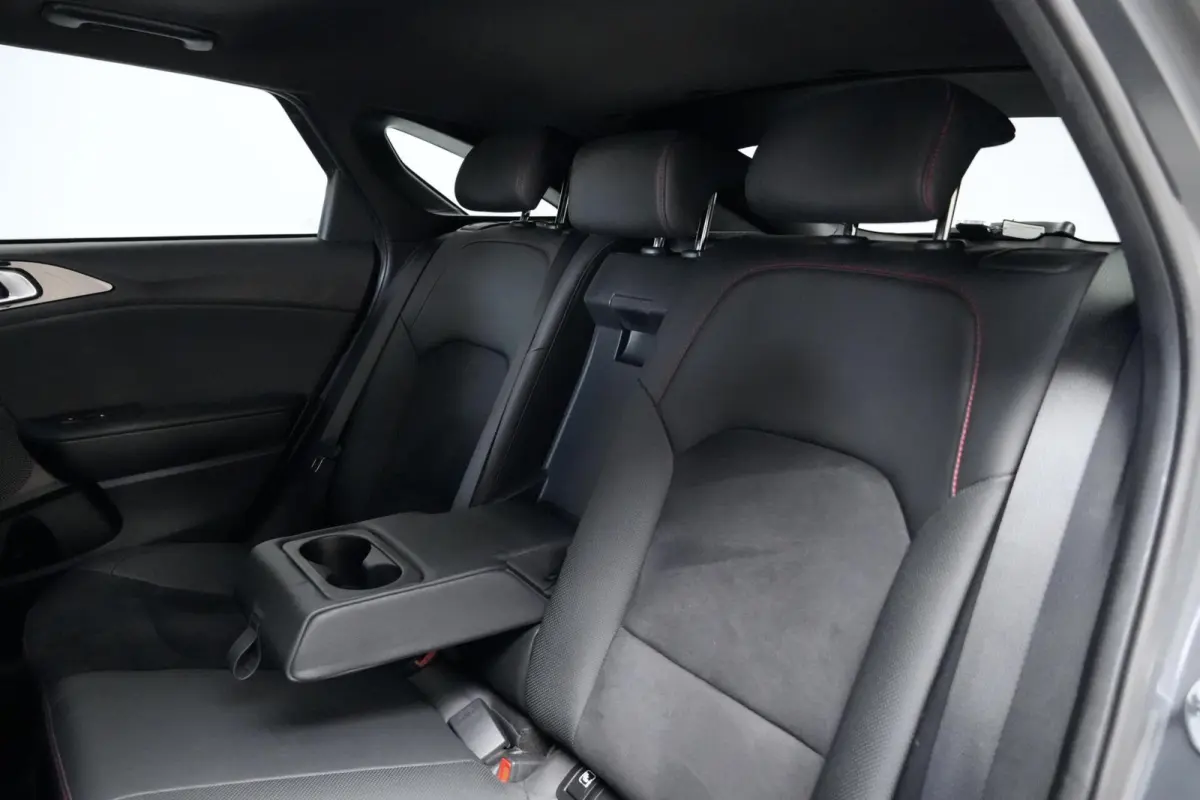 1.6 T-GDI GT PlusLine Automaat 204 PK | Pano-dak | CarPlay | Acc | Led | Camera | Stuur + Stoelverwarming | Pdc | JBL | Memory | Keyless |