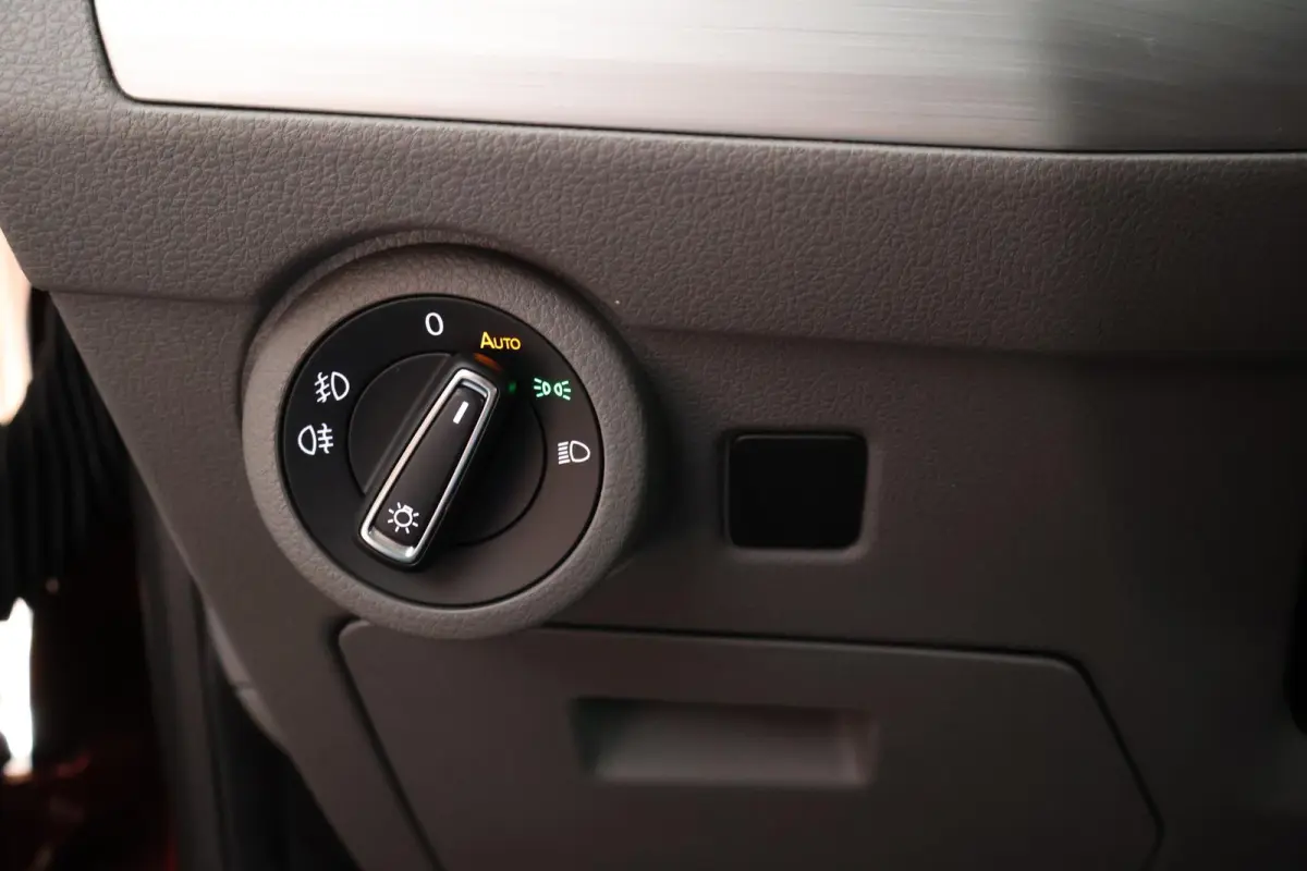 2.0 TDI 150pk DSG L2H1 32 DC Bulli Trekhaak Camera Leder LED Virtual Cockpit Navigatie