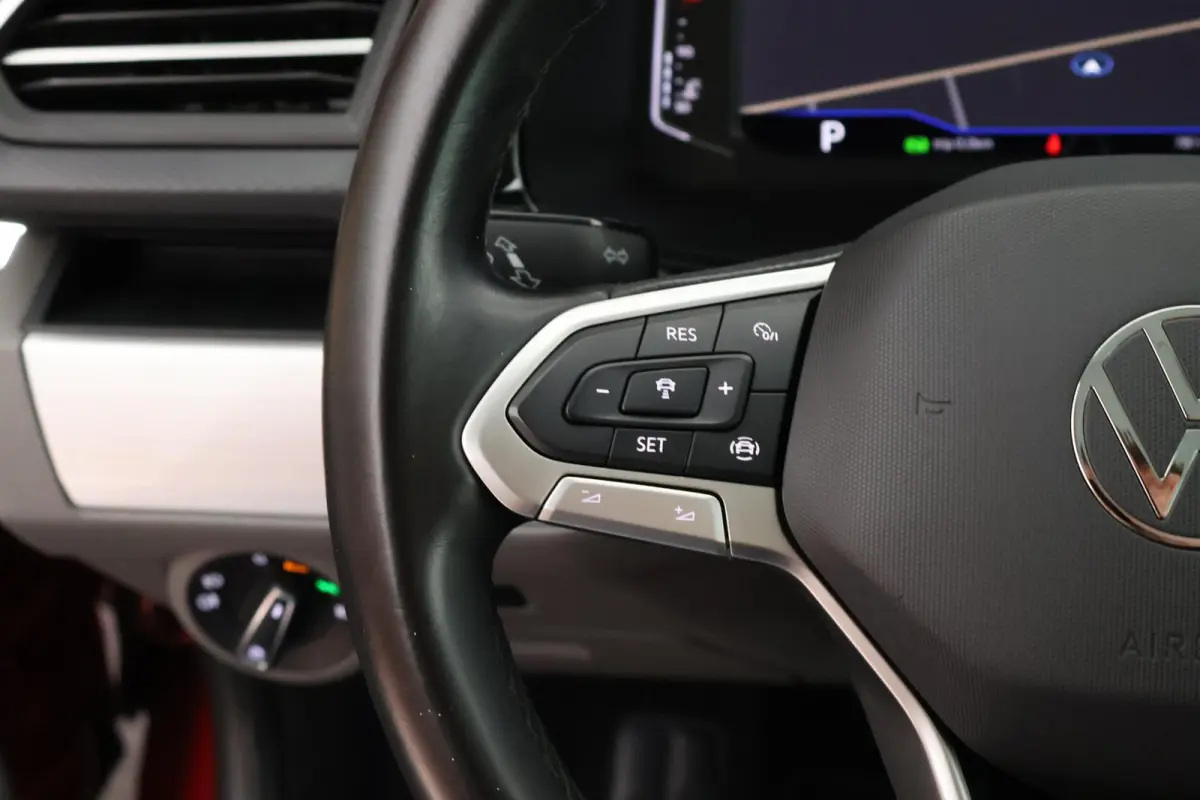 2.0 TDI 150pk DSG L2H1 32 DC Bulli Trekhaak Camera Leder LED Virtual Cockpit Navigatie