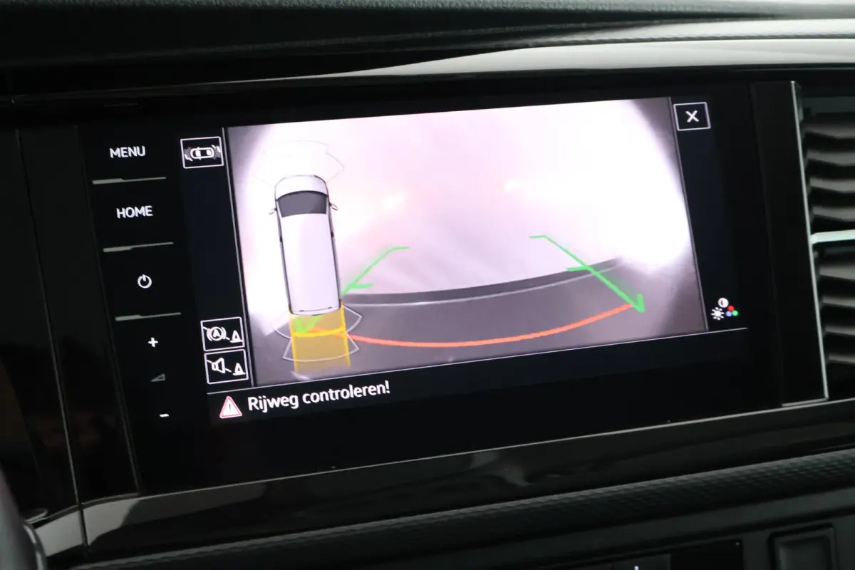 2.0 TDI 150pk DSG L2H1 32 DC Bulli Trekhaak Camera Leder LED Virtual Cockpit Navigatie