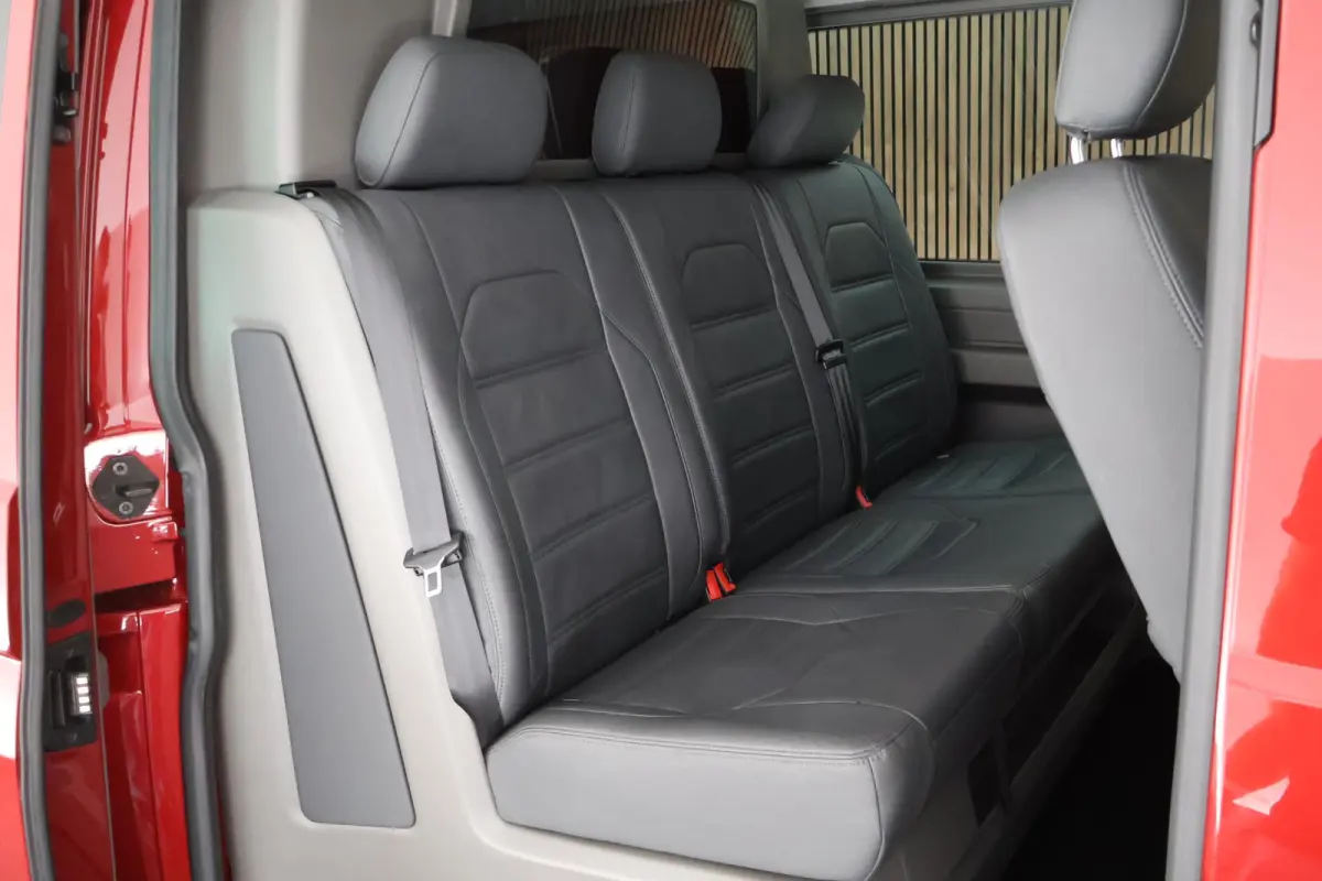 2.0 TDI 150pk DSG L2H1 32 DC Bulli Trekhaak Camera Leder LED Virtual Cockpit Navigatie