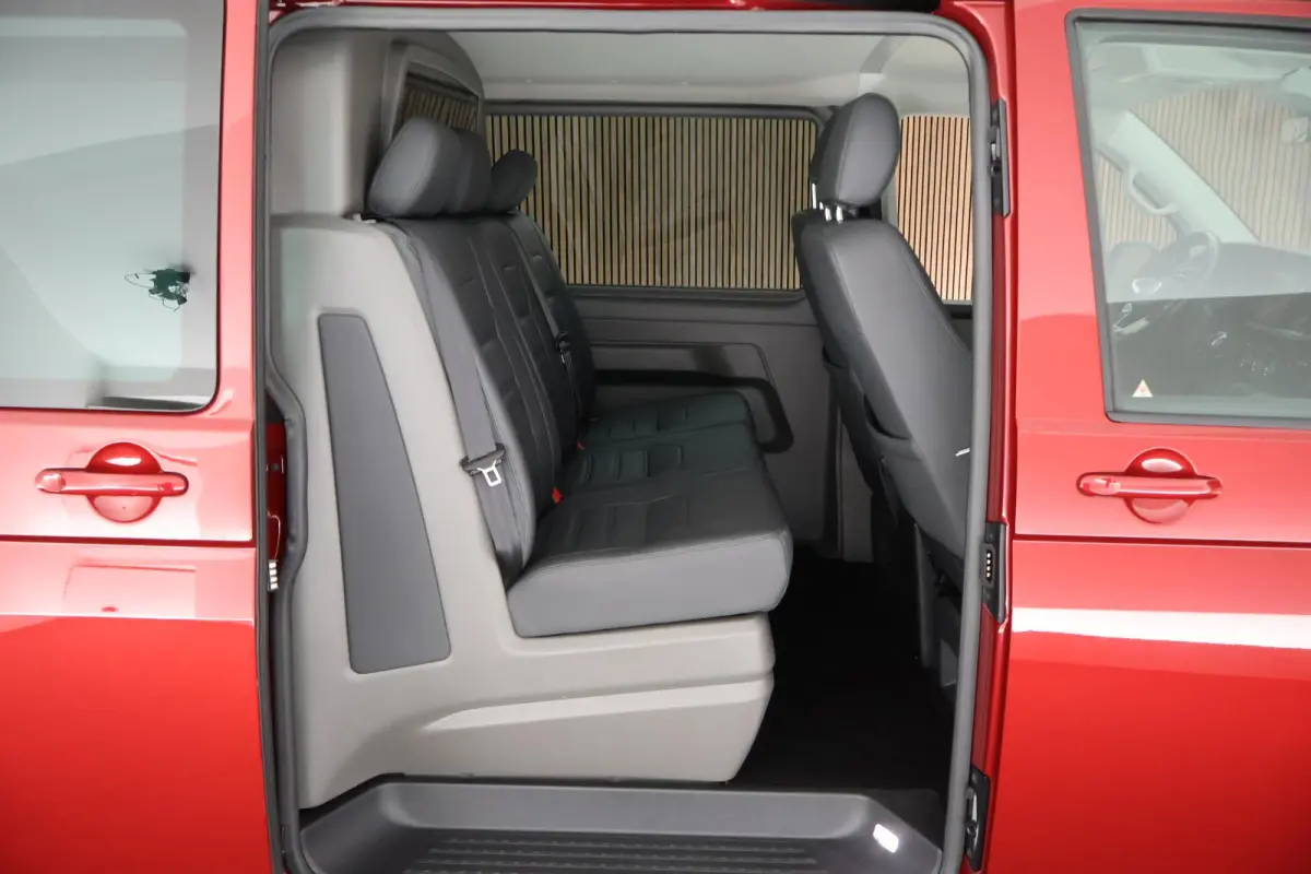 2.0 TDI 150pk DSG L2H1 32 DC Bulli Trekhaak Camera Leder LED Virtual Cockpit Navigatie