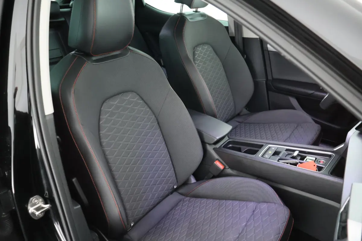 1.4 TSI 204pk eHybrid PHEV FR Business Intense Stoelverwarming Navigatie