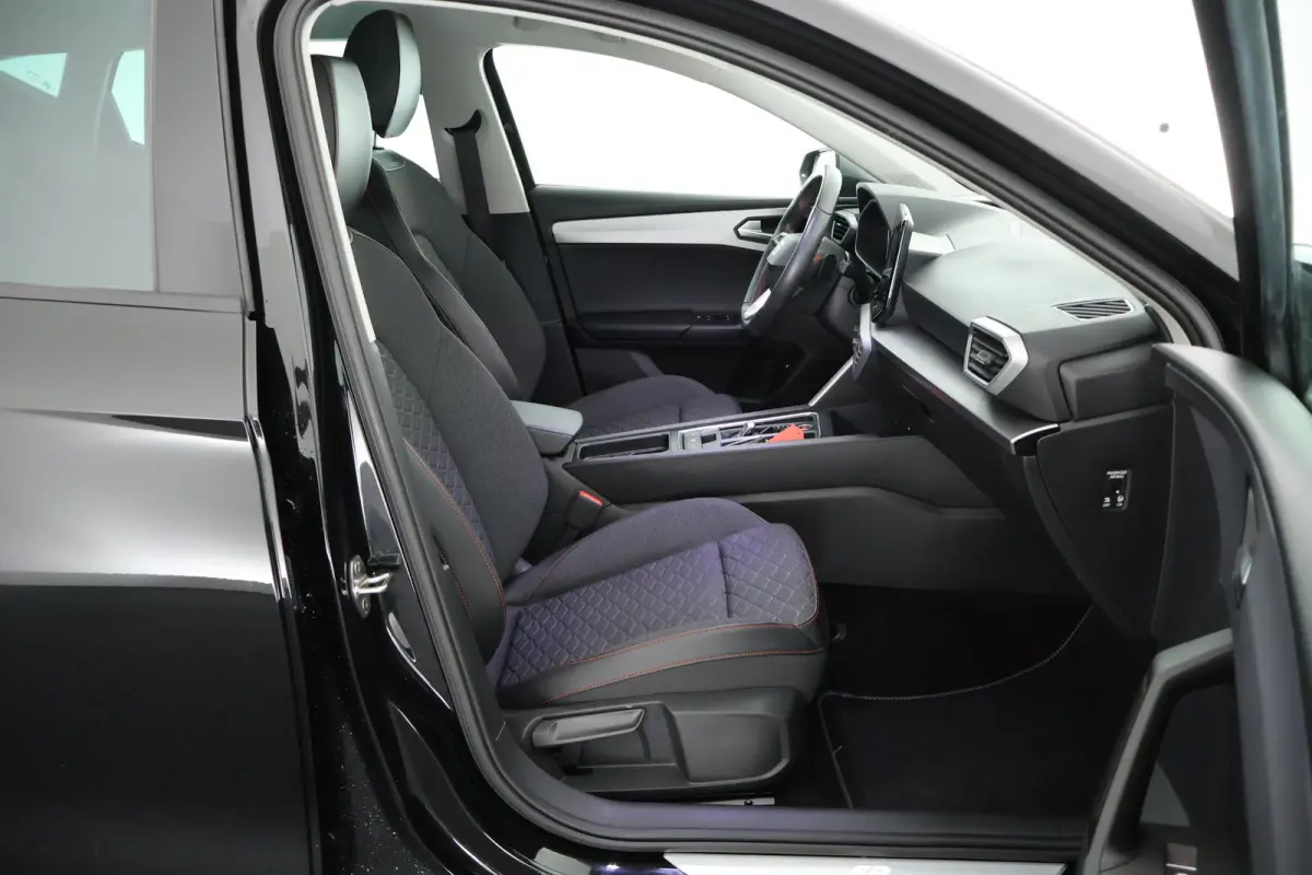 1.4 TSI 204pk eHybrid PHEV FR Business Intense Stoelverwarming Navigatie