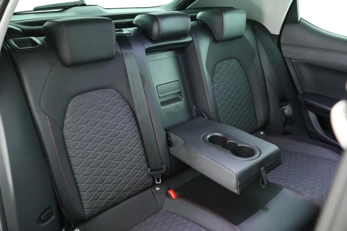 1.4 TSI 204pk eHybrid PHEV FR Business Intense Stoelverwarming Navigatie