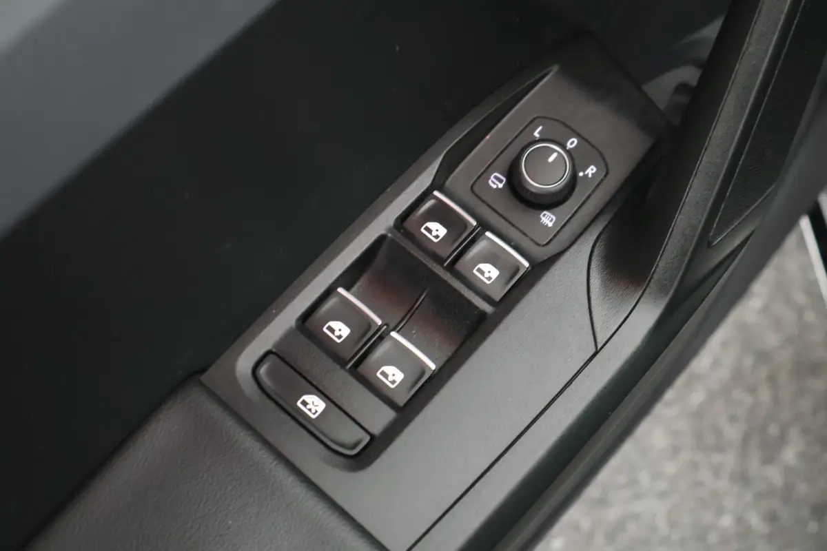 1.4 TSI 204pk eHybrid PHEV FR Business Intense Stoelverwarming Navigatie