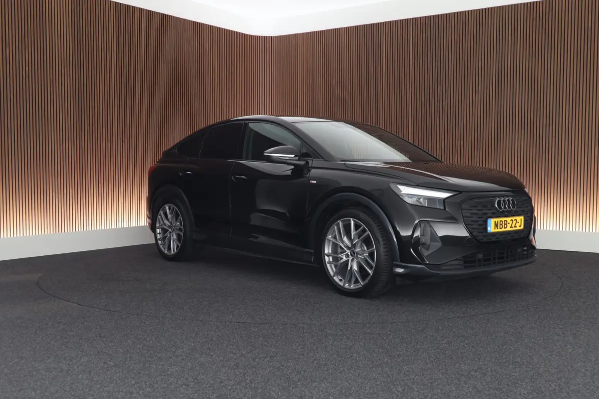 40 S edition 77 kWh 204pk SOH 94% Camera Matrix LED ACC Sfeerverlichting Navigatie Stoelverwarming Sportstoelen