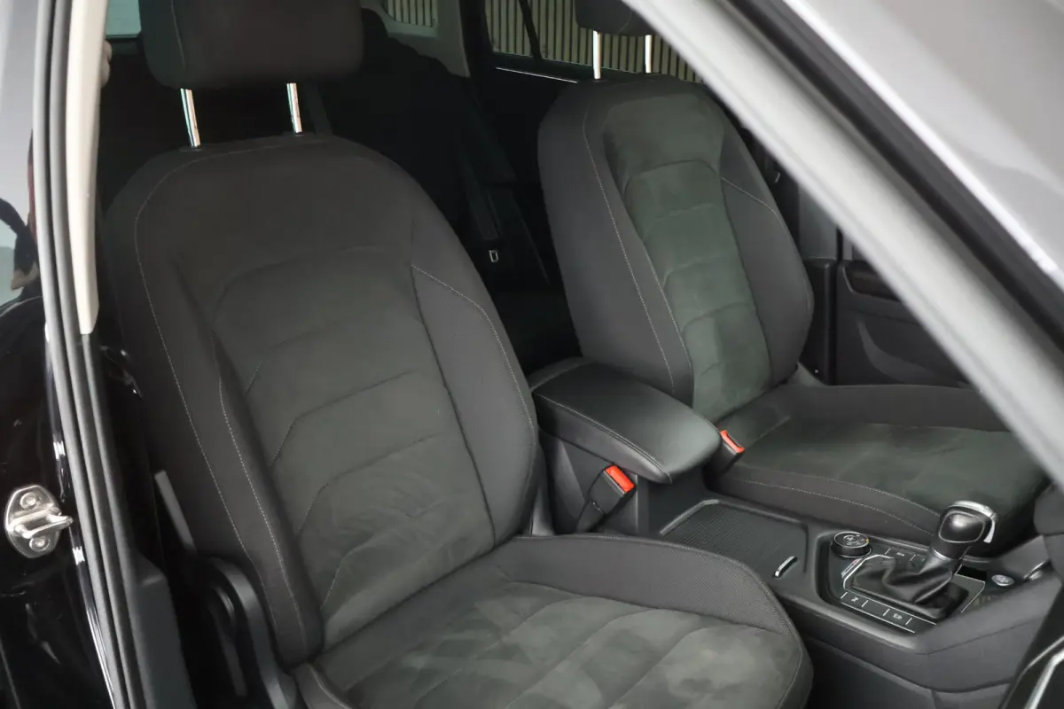 2.0 TSI 180pk DSG 4Motion R-Line Highline Trekhaak Keyless Virtual Cockpit Navigatie