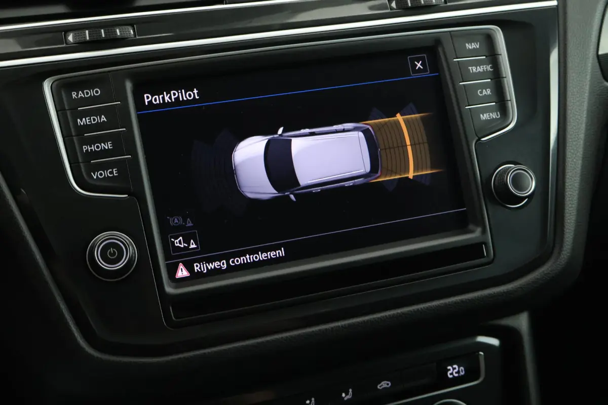 2.0 TSI 180pk DSG 4Motion R-Line Highline Trekhaak Keyless Virtual Cockpit Navigatie