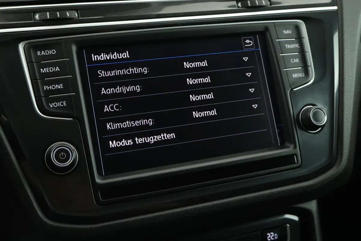 2.0 TSI 180pk DSG 4Motion R-Line Highline Trekhaak Keyless Virtual Cockpit Navigatie
