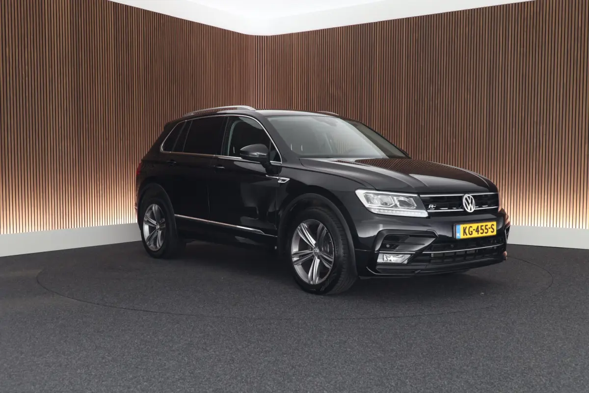 2.0 TSI 180pk DSG 4Motion R-Line Highline Trekhaak Keyless Virtual Cockpit Navigatie