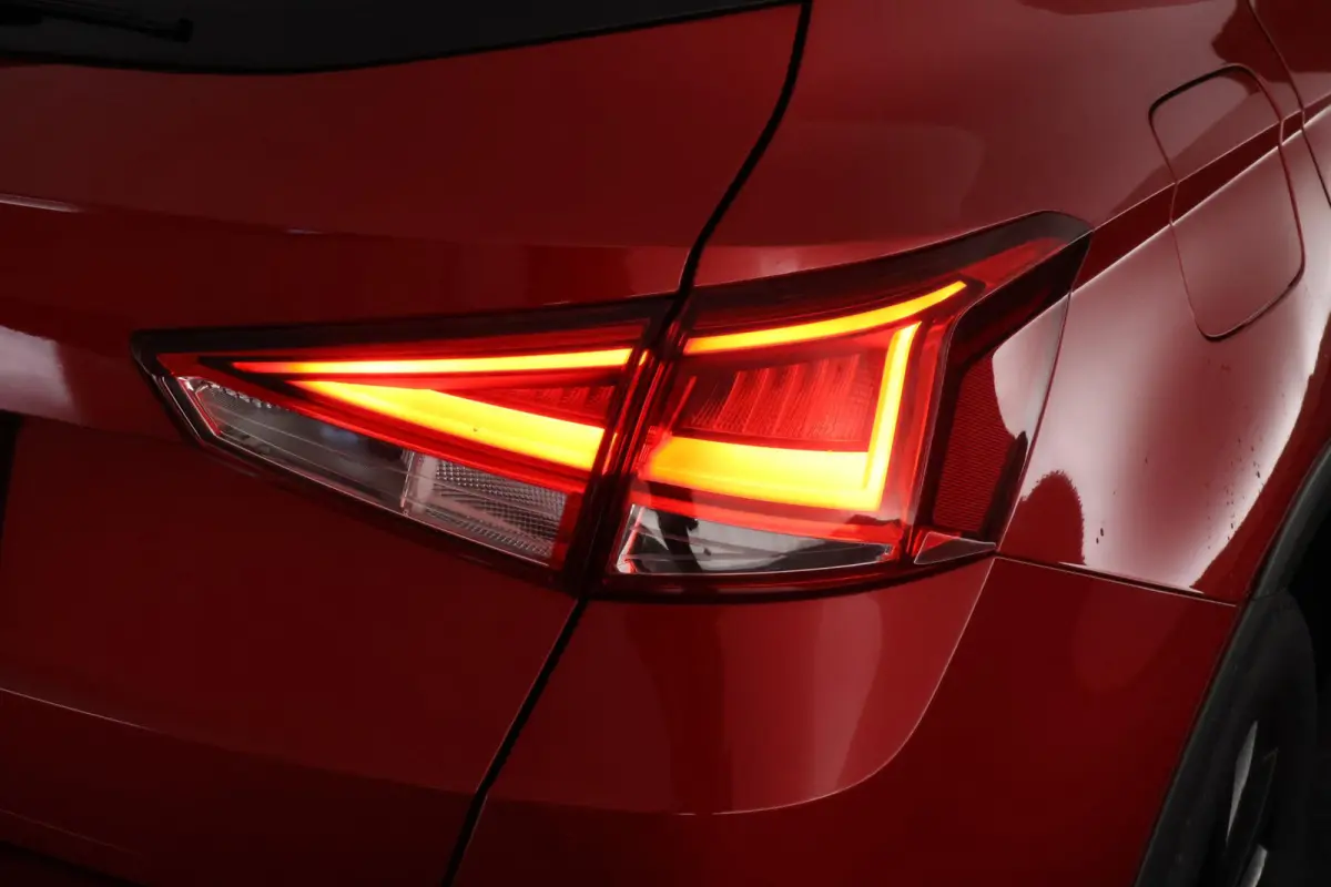 1.0 TSI 95pk Style Launch Edition Navigatie Climate Control Parkeersensoren
