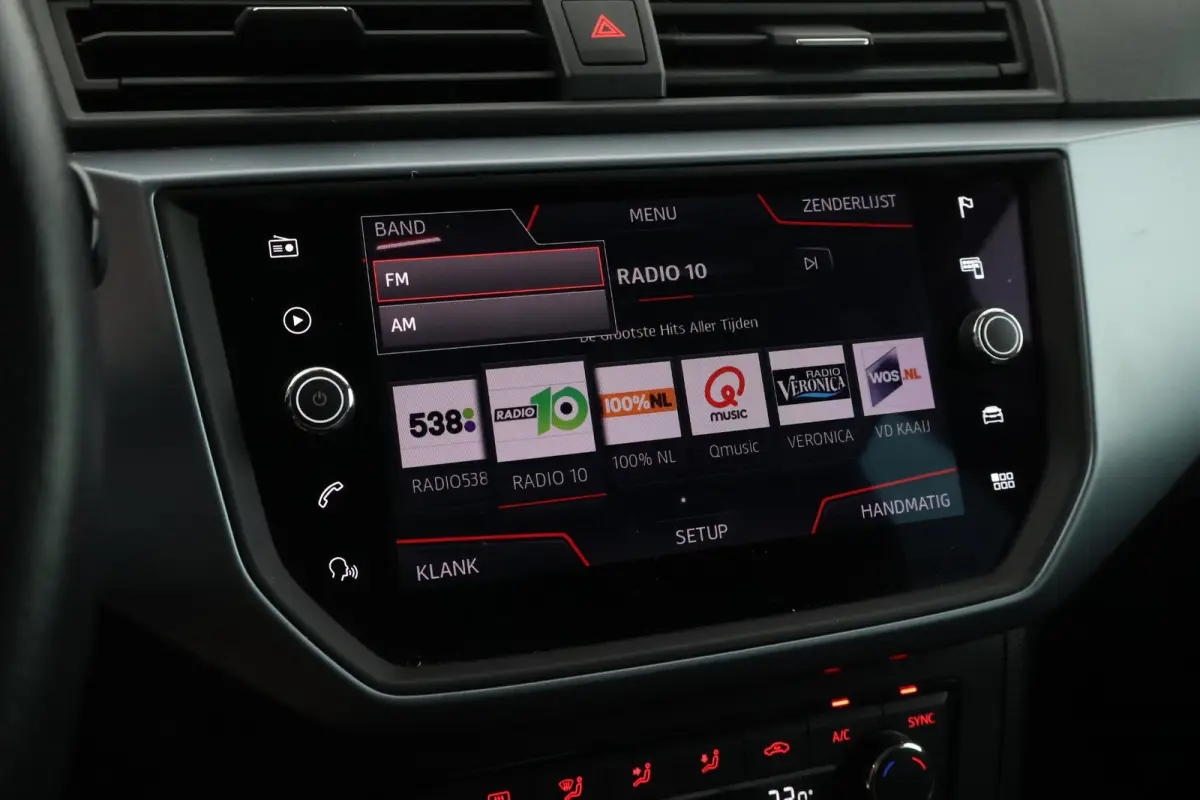 1.0 TSI 95pk Style Launch Edition Navigatie Climate Control Parkeersensoren