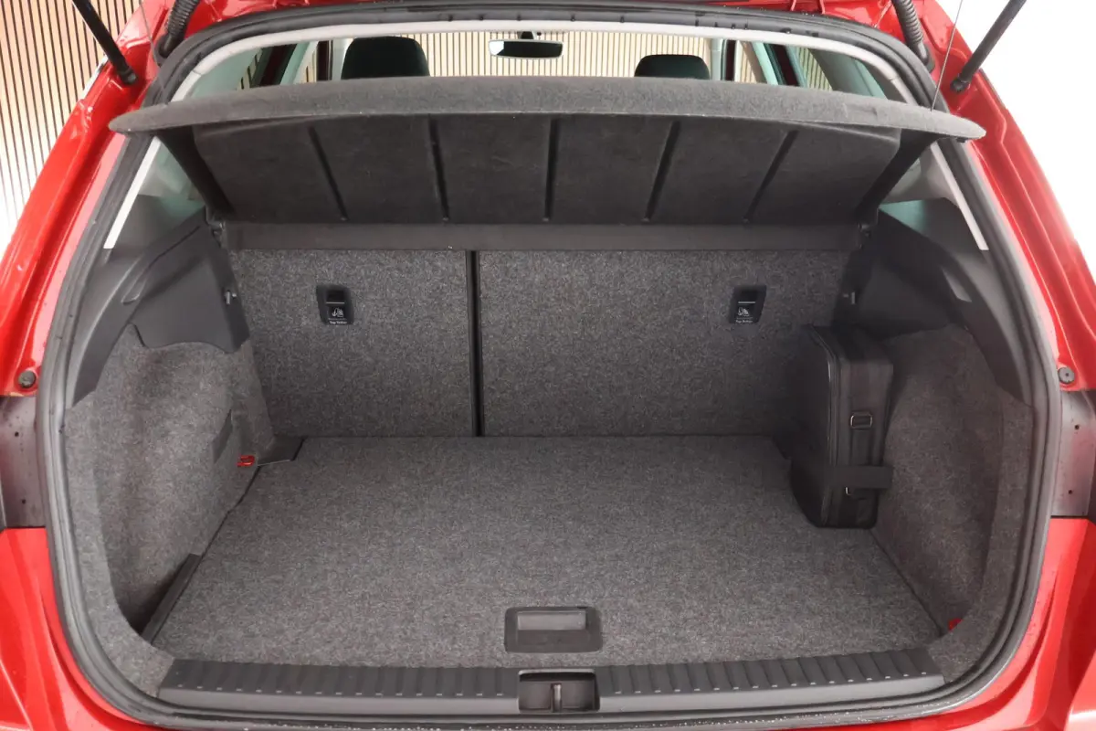 1.0 TSI 95pk Style Launch Edition Navigatie Climate Control Parkeersensoren