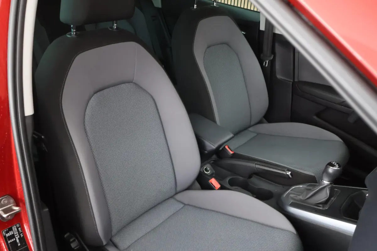1.0 TSI 95pk Style Launch Edition Navigatie Climate Control Parkeersensoren