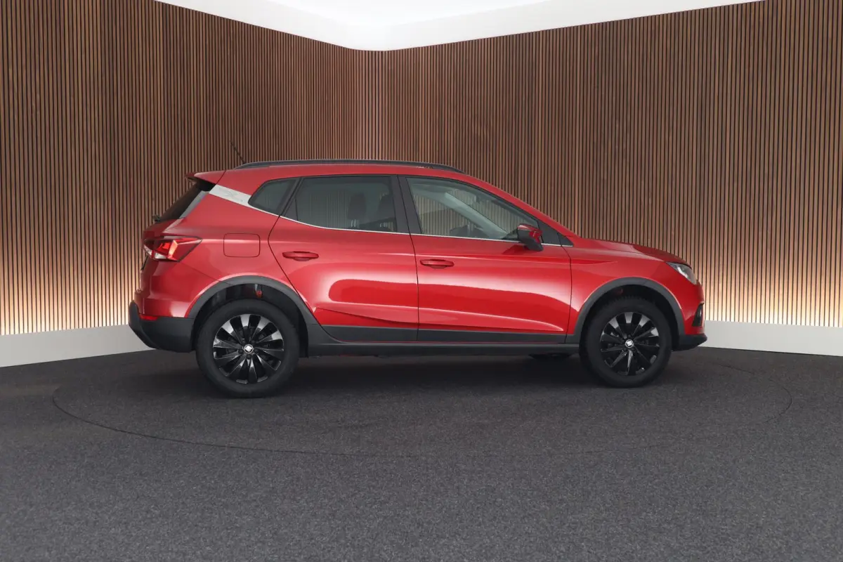 1.0 TSI 95pk Style Launch Edition Navigatie Climate Control Parkeersensoren