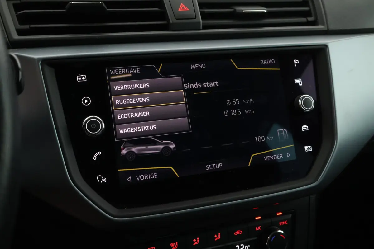 1.0 TSI 95pk Style Launch Edition Navigatie Climate Control Parkeersensoren